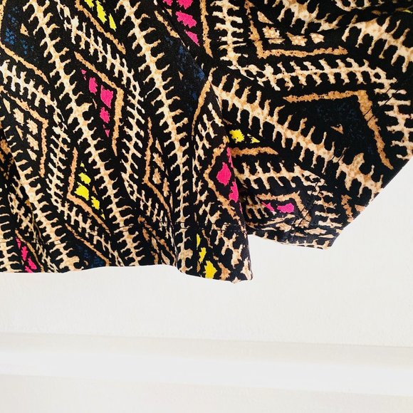 BCBG | BCBGeneration Multicolored Tribal Print V-Neck Romper with Pocket… - Picture 4 of 9